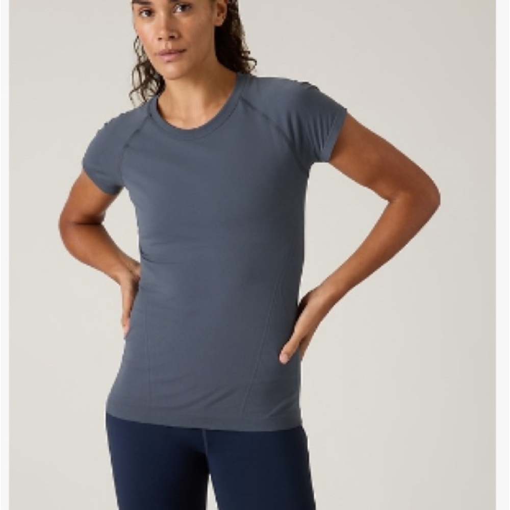 Athleta Momentum Seamless Short Sleeve Tee